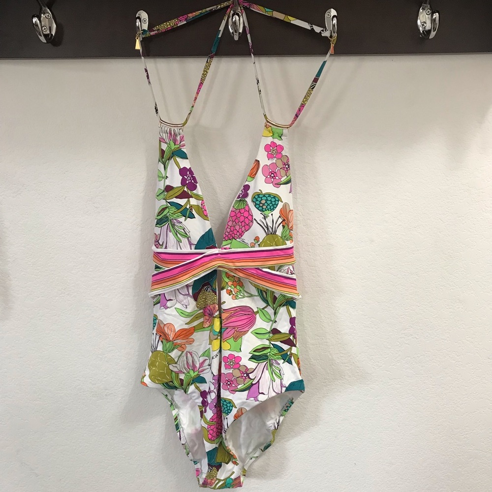 Trina Turk Standard Halter V-Neck Front Keyhole Swimsuit, White/Floral/Botanical